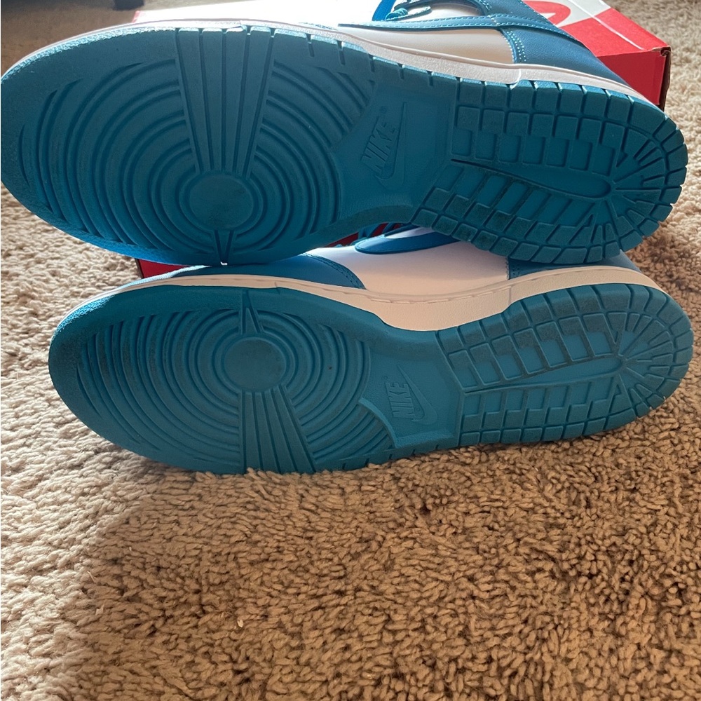 🔵 Nike Dunk High🔵…Men’s 10.5…Laser Blue/White Hightop Dunks! - Picture 4 of 5